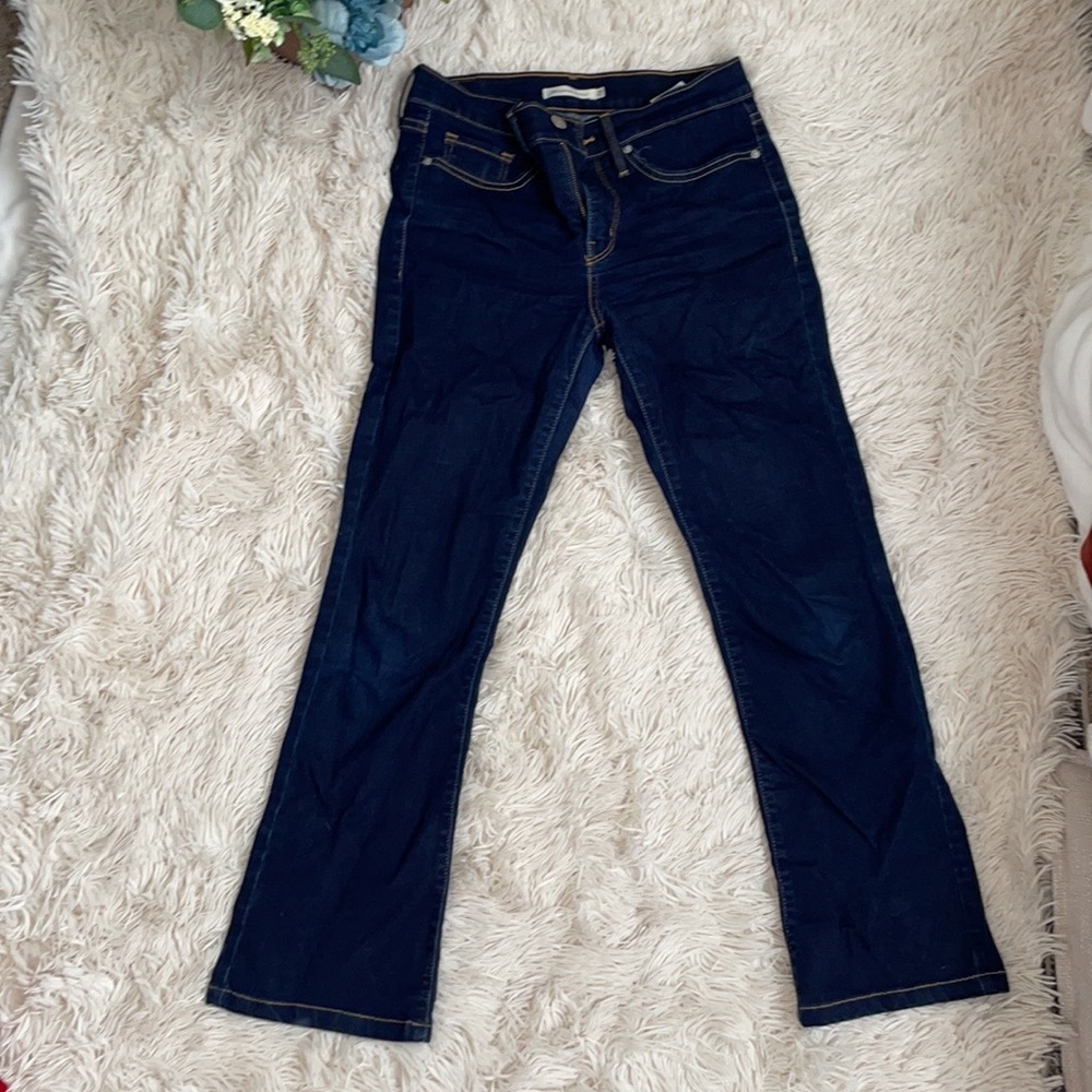 Levi’s shaping bootcut size 27